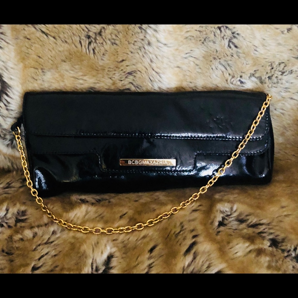 BCBG clutch
